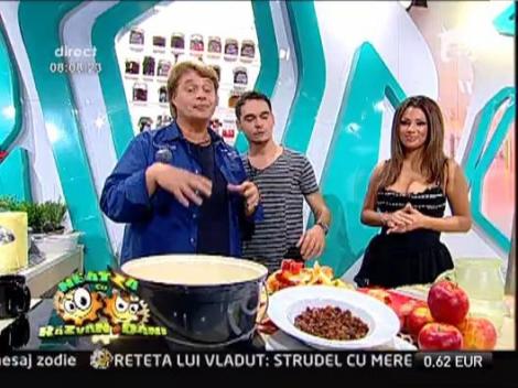 Strudel cu mere si gutui