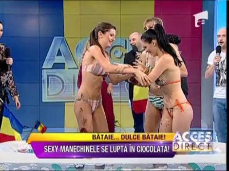 Batalie dulce la "Acces Direct": Trei manechine s-au luptat in ciocolata