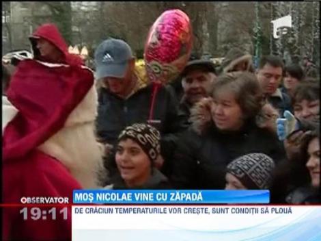 Mos Nicolae vine cu zapada