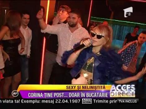 Corina, sexy si nelinistita