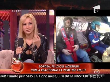 Simona Trasca: "La 15 ani m-am dezvirginat singura, din greseala!"