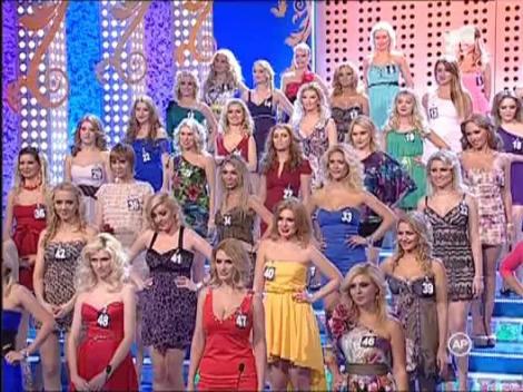 Ramona Badescu si Catalin Botezatu vs. armata blondelor