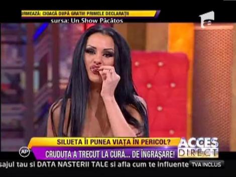 Daniela Crudu a dat salatele si apa plata pe pizza si shaorma!