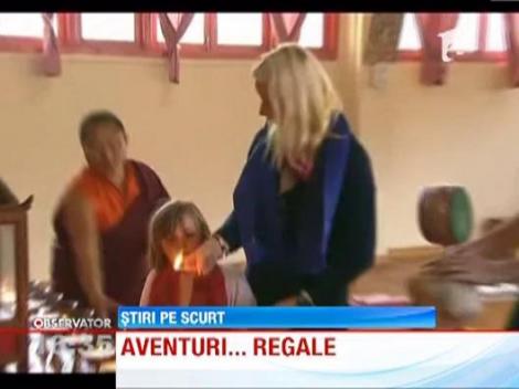 Sotia printului mostenitor al Norvegiei  a plecat, in secret, in India, unde si-a asumat rolul de doica pentru doi copii nascuti de o mama-surogat