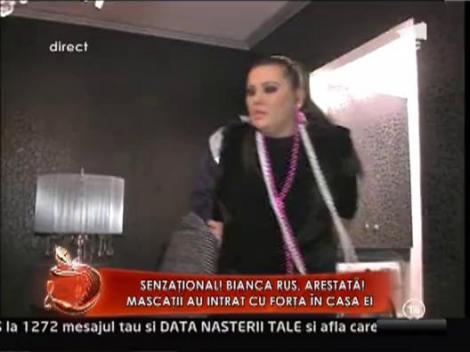 Bianca Rus, luata pe sus de mascati!