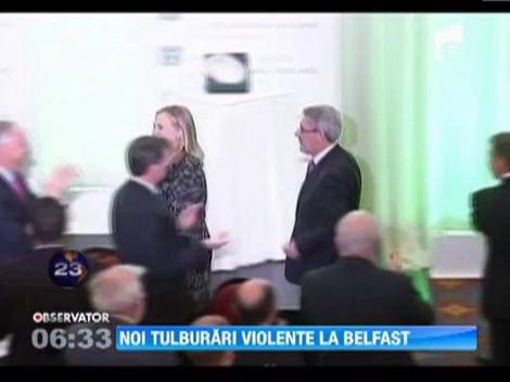 Proteste violente la Belfast