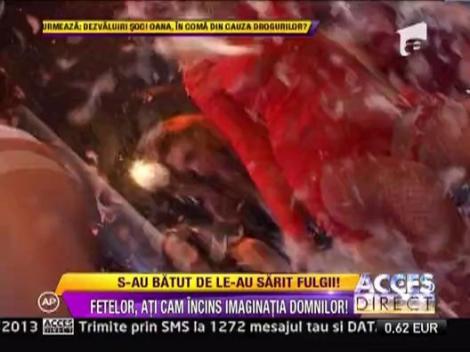 Divele mondene au sarit la bataie cu perne!