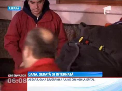 Oana Zavoranu a fost din nou scoasa din casa pe targa! Mama ei le-a cerut medicilor sa o sedeze ca sa o poata duce la spital