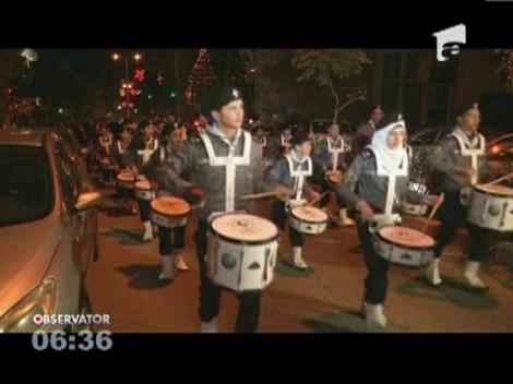 Crestinii si musulmanii din Cisiordania au aprins luminitele de sarbatoare