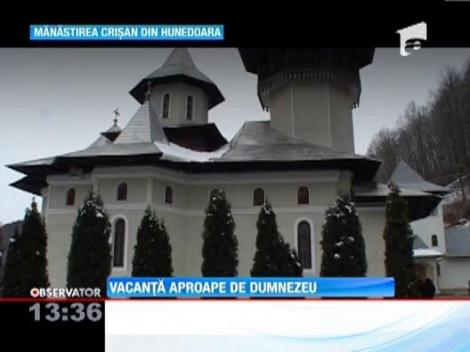 Turism ecumenic la manastirile din tara in preajma Craciunului