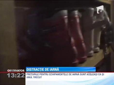 Turistii se distreaza pe partii cu "gogoasa de zapada"