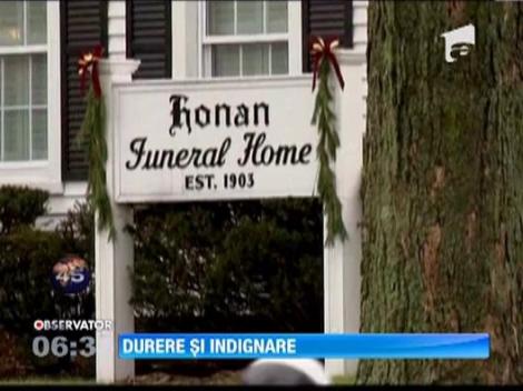 Au inceput funeraliile victimelor de la scoala din Newtown