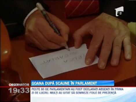  Alesii noi au venit mai devreme la sediul Parlamentului, ca sa prinda un loc pe scaun