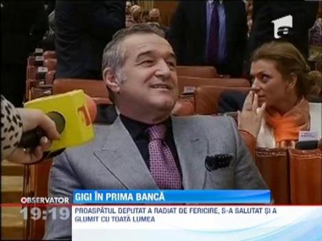 Gigi Becali si-a luat in primire scaunul din Parlament