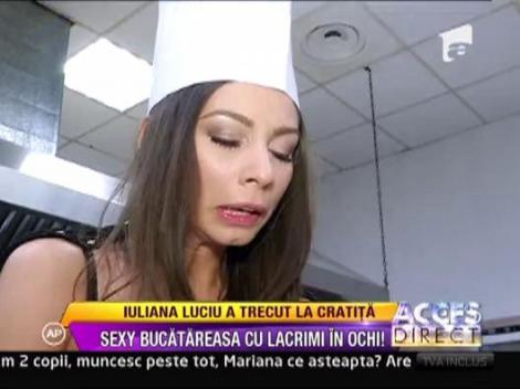 Sexy bucatareasa Iuliana Luciu a trecut la cratita!