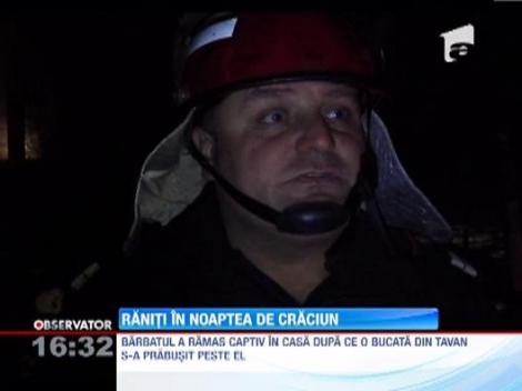 Doi soti din Mehedinti au ramas pe drumuri, dupa ce casa le-a fost mistuita de flacari