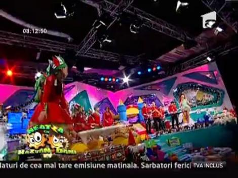 Elena Gheorghe - "Your Captain Tonight"