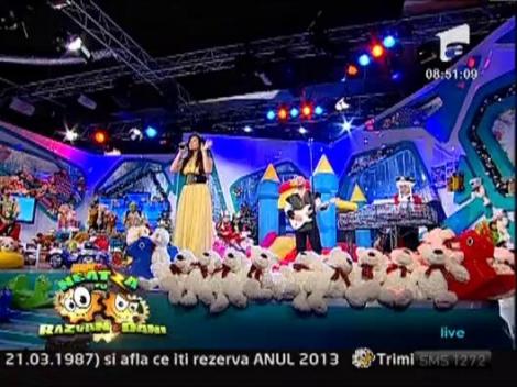 Paula Seling a interpretat un colind la Neatza