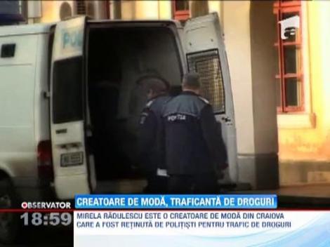 O creatoare de moda, retinuta de procurori pentru trafic de droguri