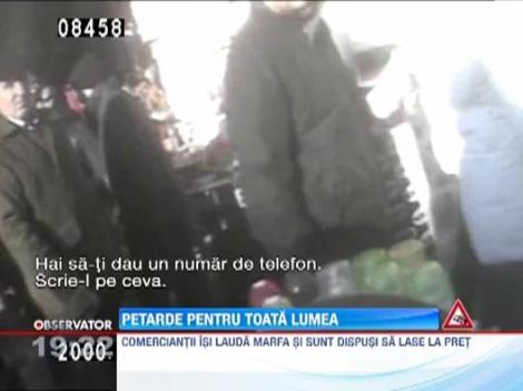 Vanzatorii de petarde sunt dispusi sa-si vanda marfa chiar si politistilor de teama sa nu ramane fara profit