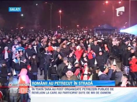 Milioane de romani au asteptat anul nou in strada