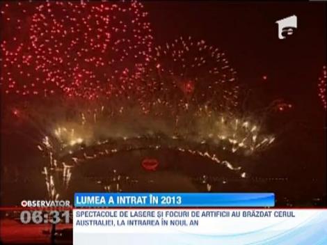Lumea a intrat in 2013! Cele mai mari orase s-au intrecut in focuri de artificii