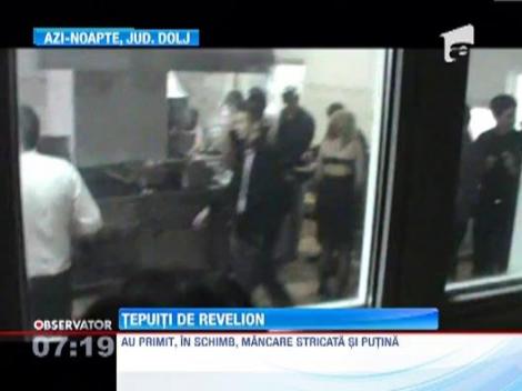 Tepuiti de Revelion! 800 de oameni din Dolj au primit produse alterate la masa de Anul Nou