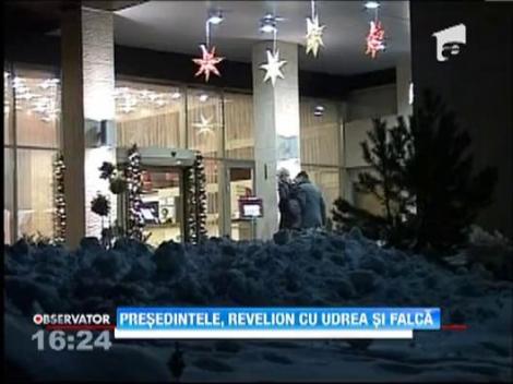 Presedintele, revelion cu Udrea si Falca