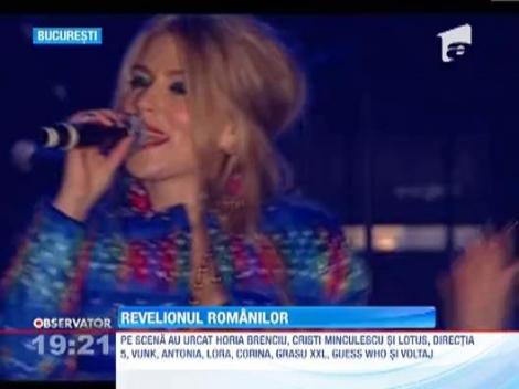 Zeci de mii de oameni au participat la Revelionul din Piata Constitutiei