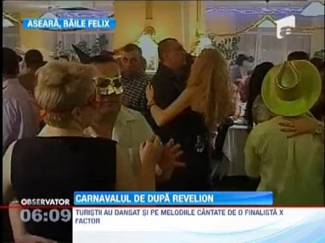 Finalista X Factor, Natalia Selegean, a incantat turistii prezenti la carnavalul de la Baile Felix