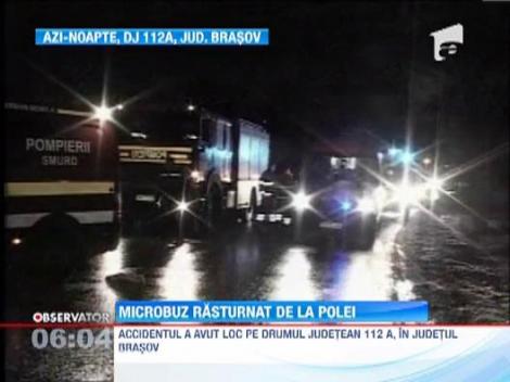 Un microbuz s-a rasturnat in Brasov din cauza poleiului