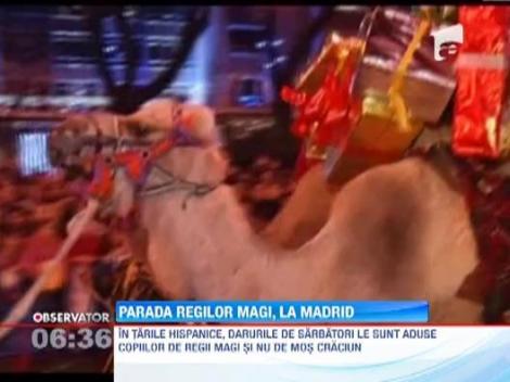 Parada spectaculoasa a celor trei Regi Magi pe strazile din Madrid