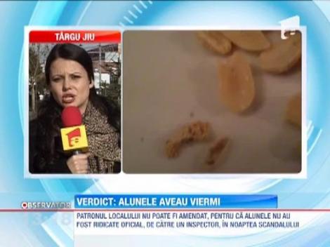 Alunele duse la analiza de clientii restaurantului din Podari aveau viermi