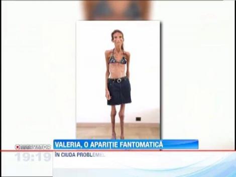 Cea mai slaba femeie din lume a iesit la plimbare intr-un mall din Capitala