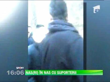Samir Nasri era s-o pateasca rau! A dat nas in nas cu fostii suporteri de la Arsenal