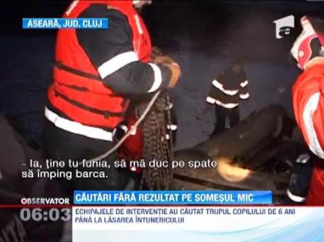 Pompierii clujeni nu au reusit sa gaseasca trupul baiatului de sase ani, disparut in apele inghetate ale Somesului Mic