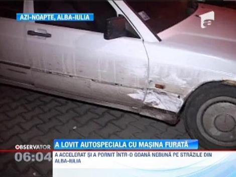 A lovit autospeciala politistilor cu o masina furata. Autoturismul avea numerele de inmatriculare expirate si nu avea nici acte
