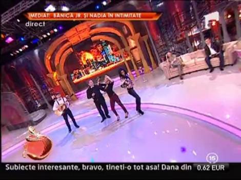 Daniela Gyorfi canta la "Un show pacatos"