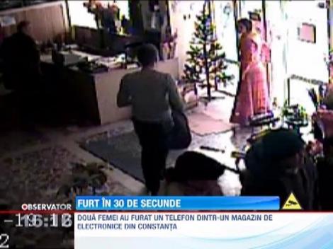 Furt in 30 de secunde la Constanta! Doua femei de etnie roma l-au jefuit pe patronul unui magazin de electronice