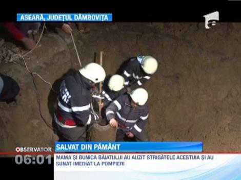 Un tanar din Dambovita, salvat dupa ce a cazut intr-un put de opt metri