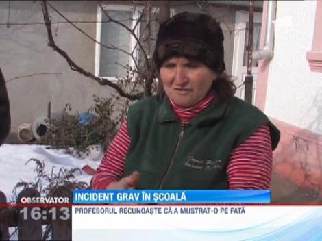 Botosani: O eleva de 13 ani ar fi fost batuta de profesorul de matematica