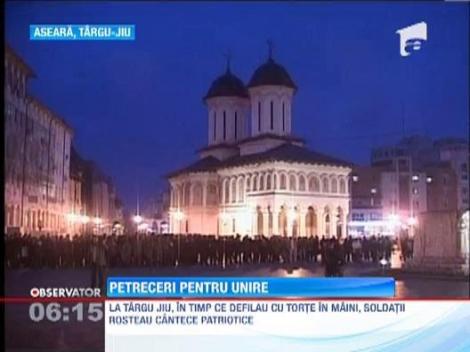 Ziua Unirii a fost sarbatorita in mai multe orase ale tarii. Cel mai important moment, retragerea cu torte