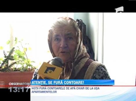 Hotii din Resita fura contoarele de apa de la usile apartamentelor. Politistii au inceput o ancheta