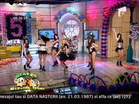 Andreea Balan - Like a bunny