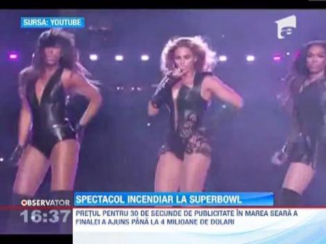 Spectacol incendiar la Super Bowl