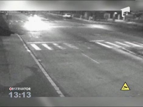 Accident spectaculos intr-o intersectie din Buzau! Trei masini s-au facut praf