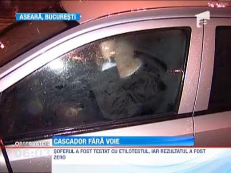 Accident spectaculos in centrul Capitalei! Un sofer a ajuns cu masina in mijlocul unei fantani arteziene