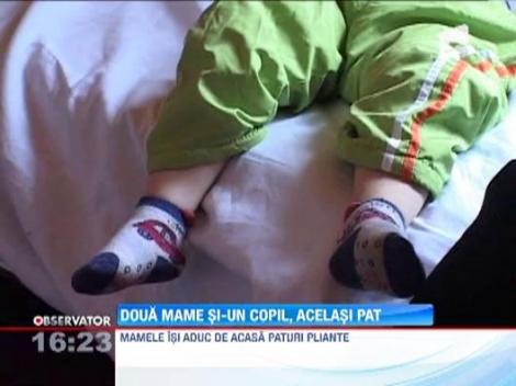 Doua mame si un copil impart acelasi pat in Spitalului Judetean din Arad