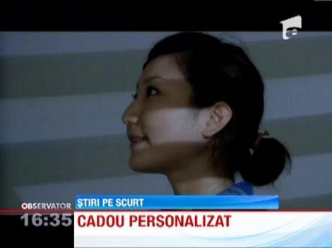 Cadou inventiv pentru Valentine's Day: bomboane sculptate dupa chipul femeii iubite