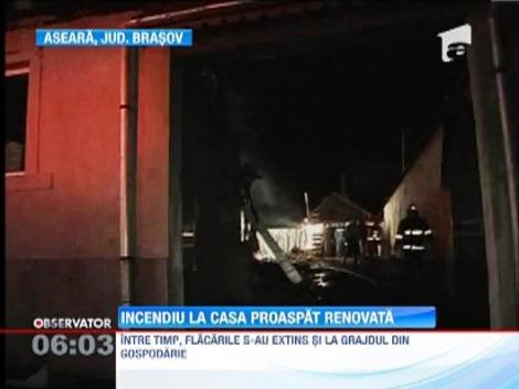 Un incendiu a mistuit o casa proaspat renovata din Brasov